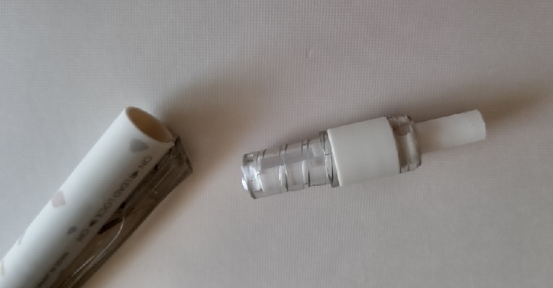 MONO graph(モノグラフ)の消しゴムを取ったところ