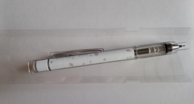 MONO graph(モノグラフ)を開けたところ