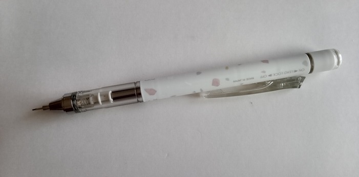 MONO graph(モノグラフ)の全貌2枚目