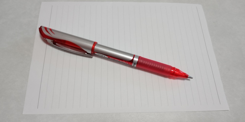 ぺんてるエナージェル(ENERGEL)のキャップを外したところ